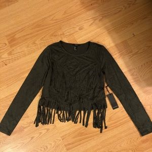 Super cute fringe long sleeve ♥️🌟